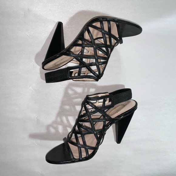 NWOB size 37 ELIE TAHARI black leather caged heels - Picture 6 of 6